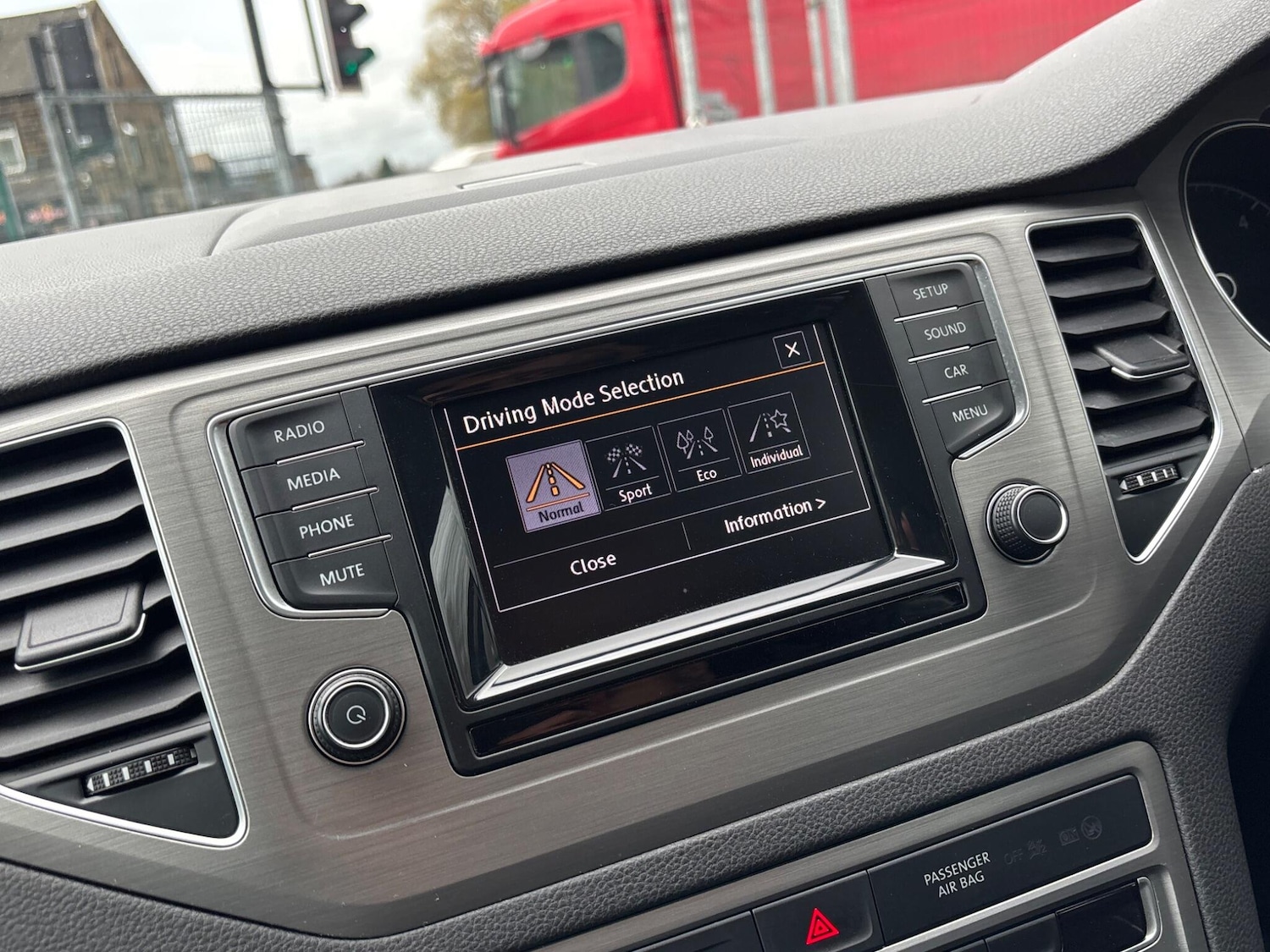 Used Volkswagen Golf SV 2015 for sale - 76585070: Photo 68