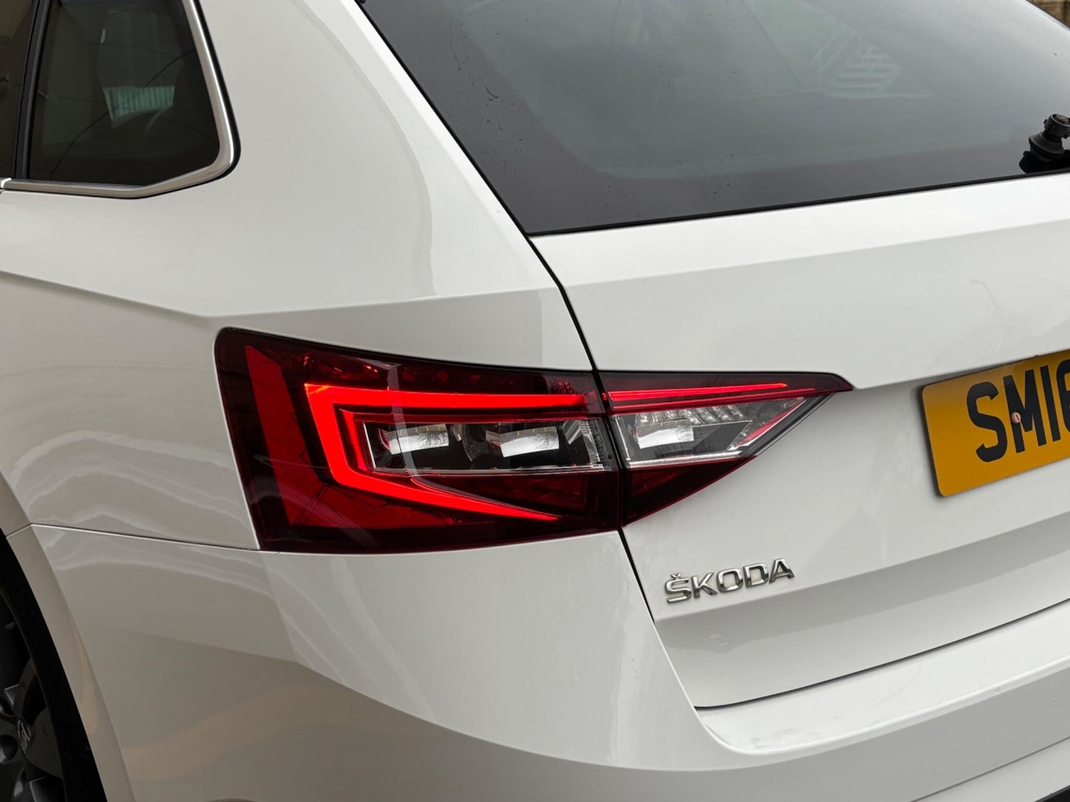 Used Skoda Superb 2016 for sale - 76935926: Photo 11