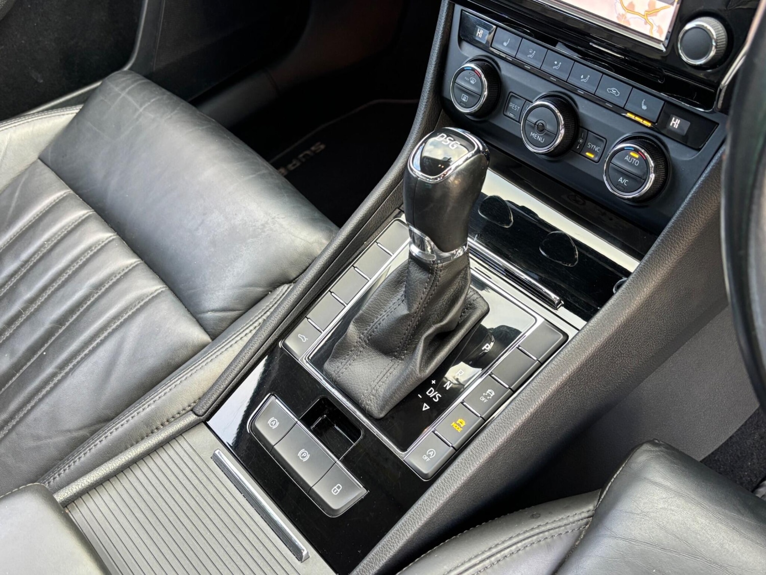 Used Skoda Superb 2016 for sale - 76935926: Photo 16