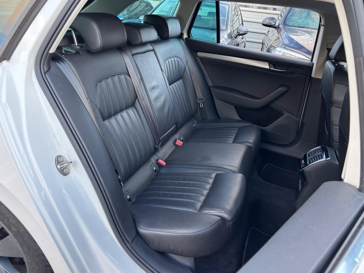 Used Skoda Superb 2016 for sale - 76935926: Photo 20