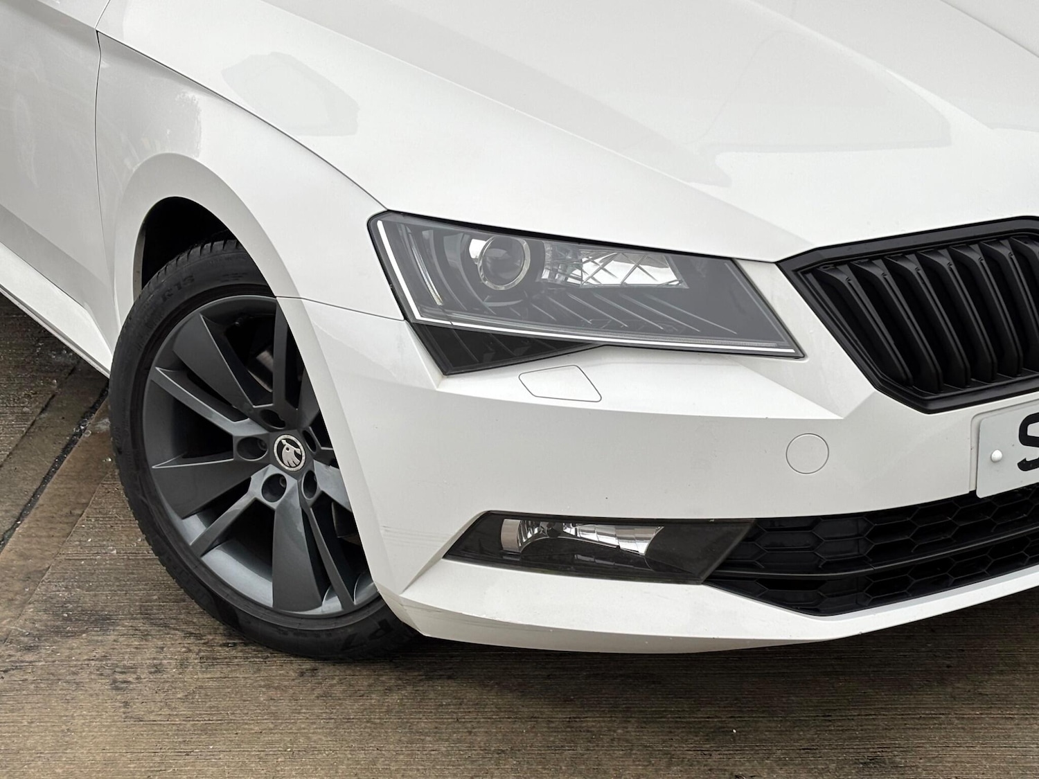 Used Skoda Superb 2016 for sale - 76935926: Photo 28