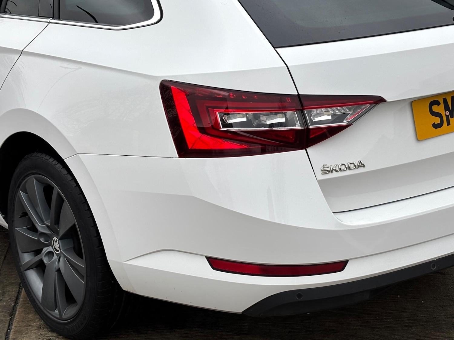 Used Skoda Superb 2016 for sale - 76935926: Photo 40