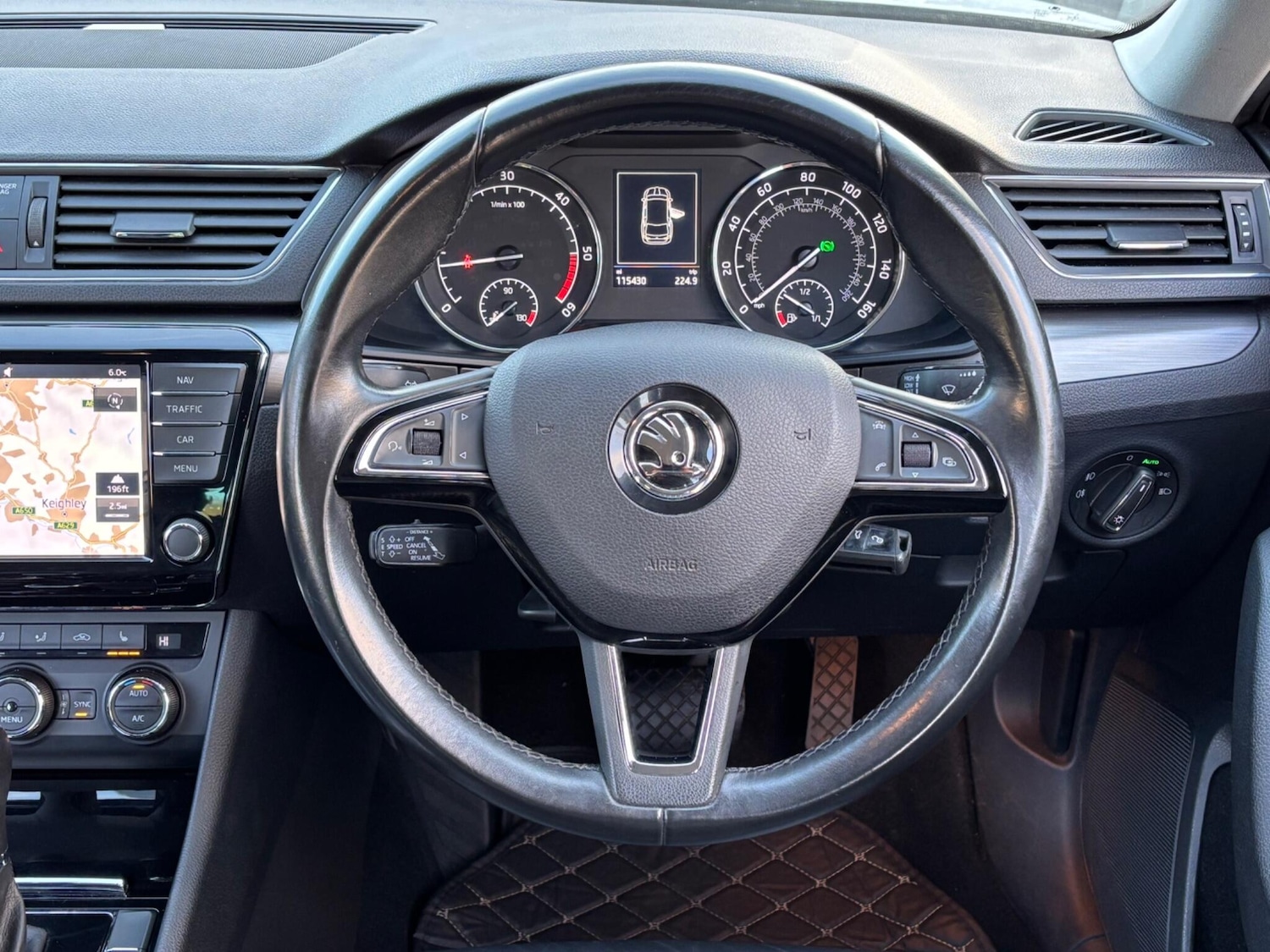 Used Skoda Superb 2016 for sale - 76935926: Photo 50