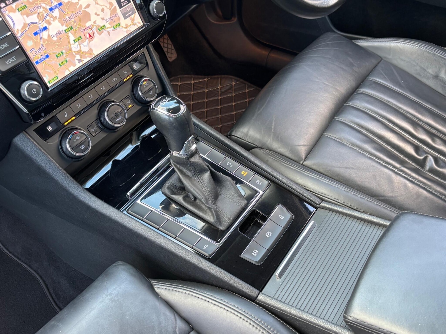 Used Skoda Superb 2016 for sale - 76935926: Photo 51