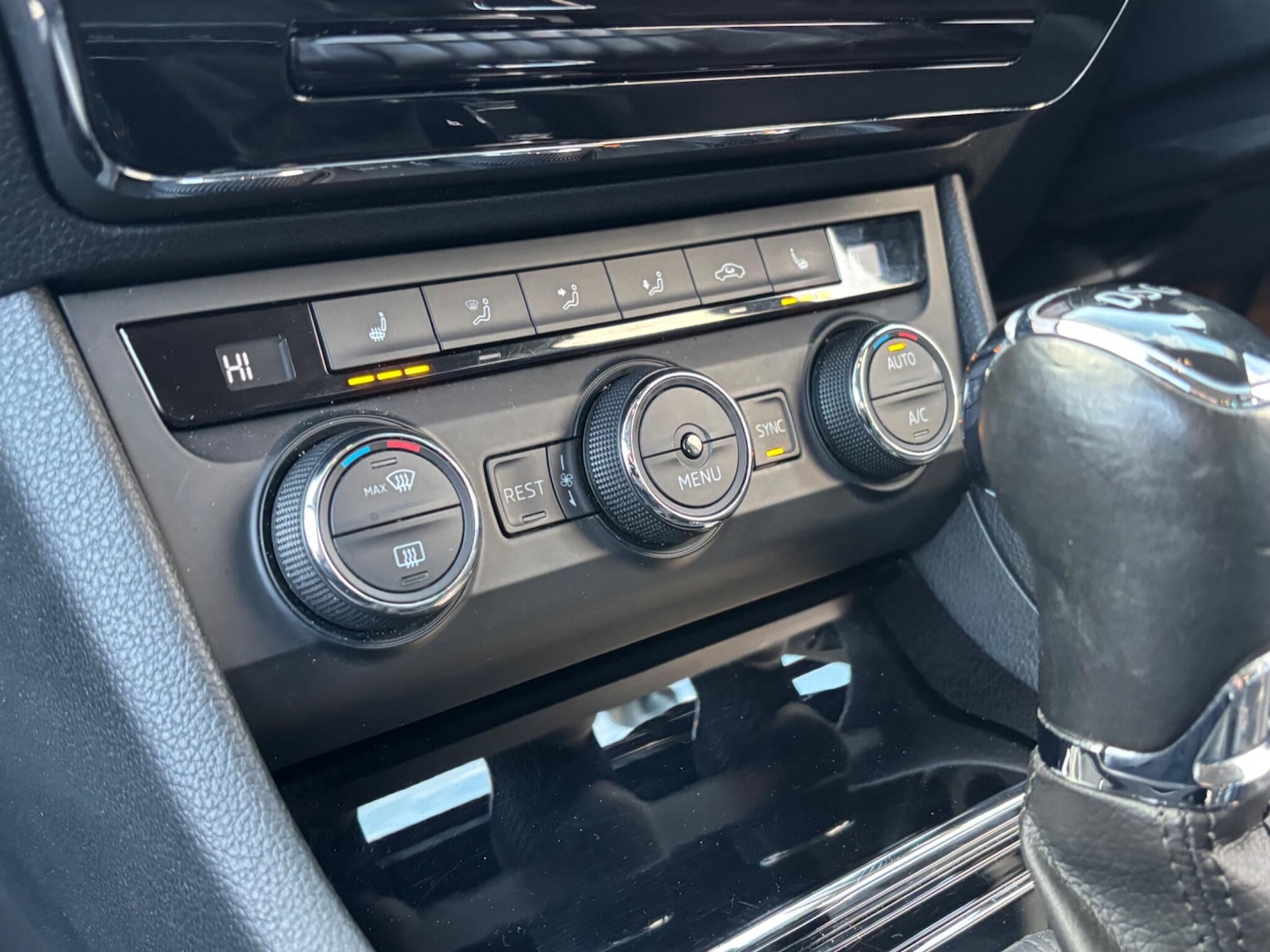 Used Skoda Superb 2016 for sale - 76935926: Photo 57