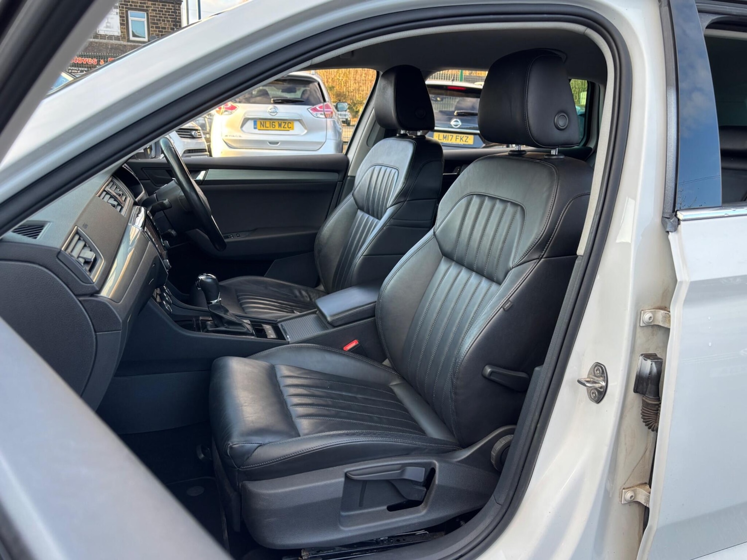 Used Skoda Superb 2016 for sale - 76935926: Photo 60