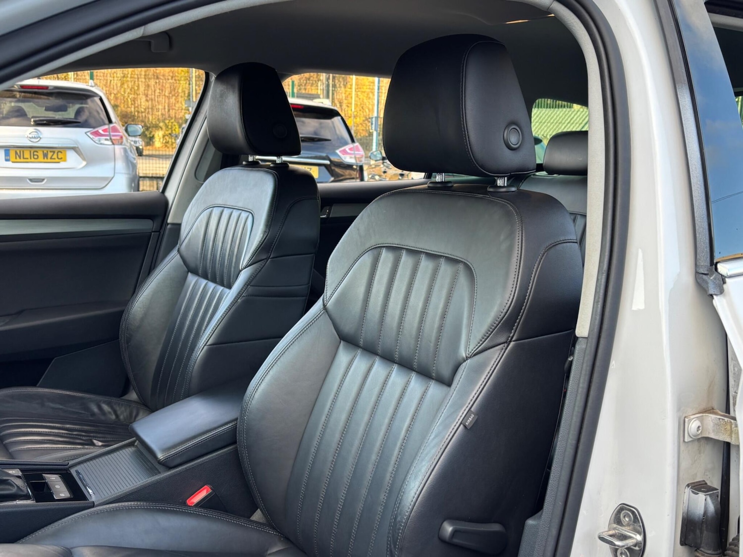 Used Skoda Superb 2016 for sale - 76935926: Photo 62