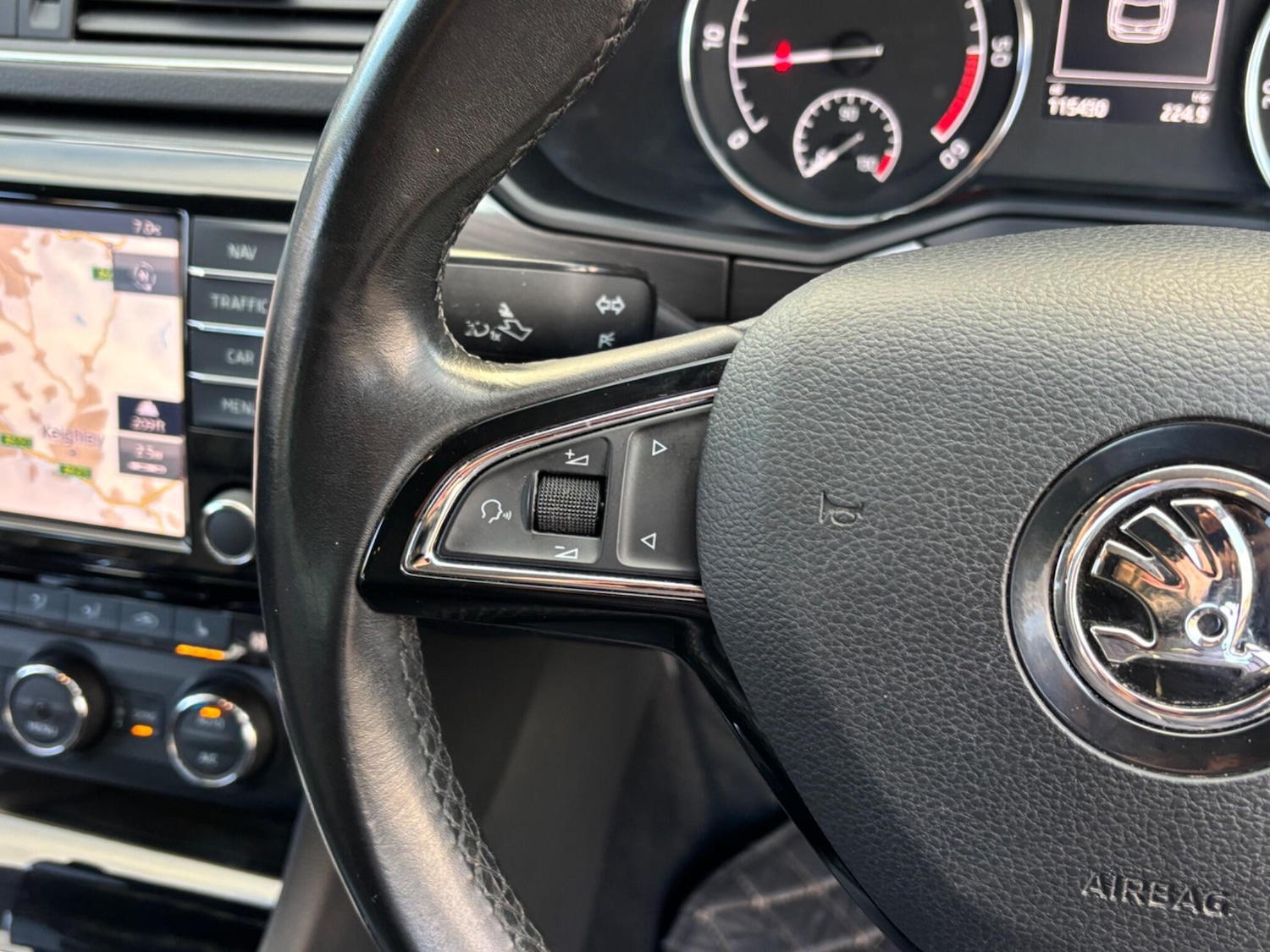 Used Skoda Superb 2016 for sale - 76935926: Photo 69