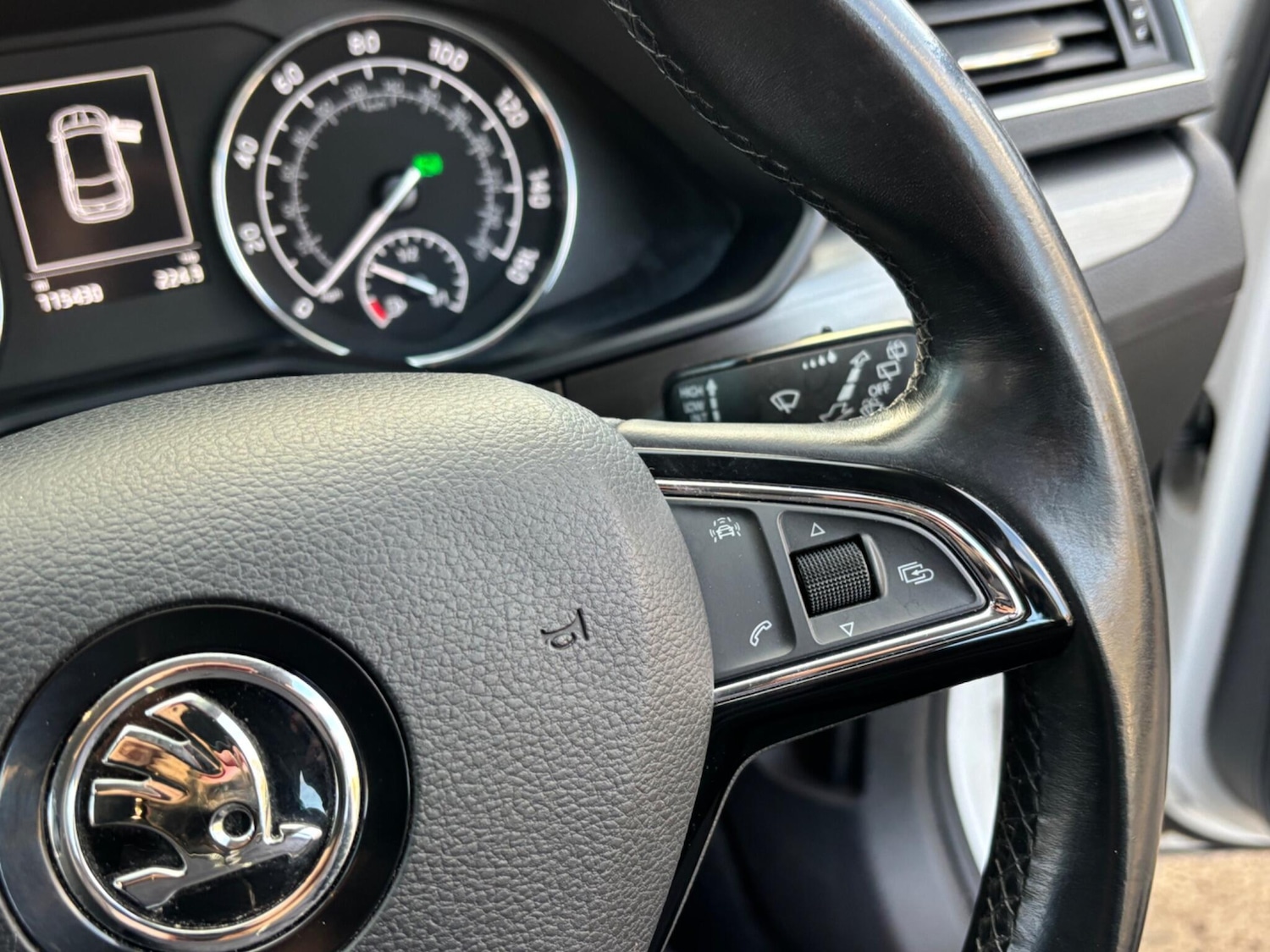 Used Skoda Superb 2016 for sale - 76935926: Photo 70