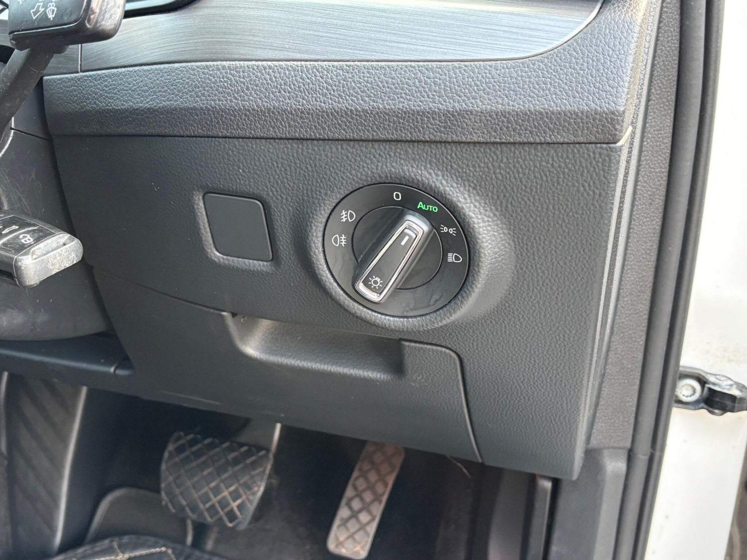 Used Skoda Superb 2016 for sale - 76935926: Photo 71