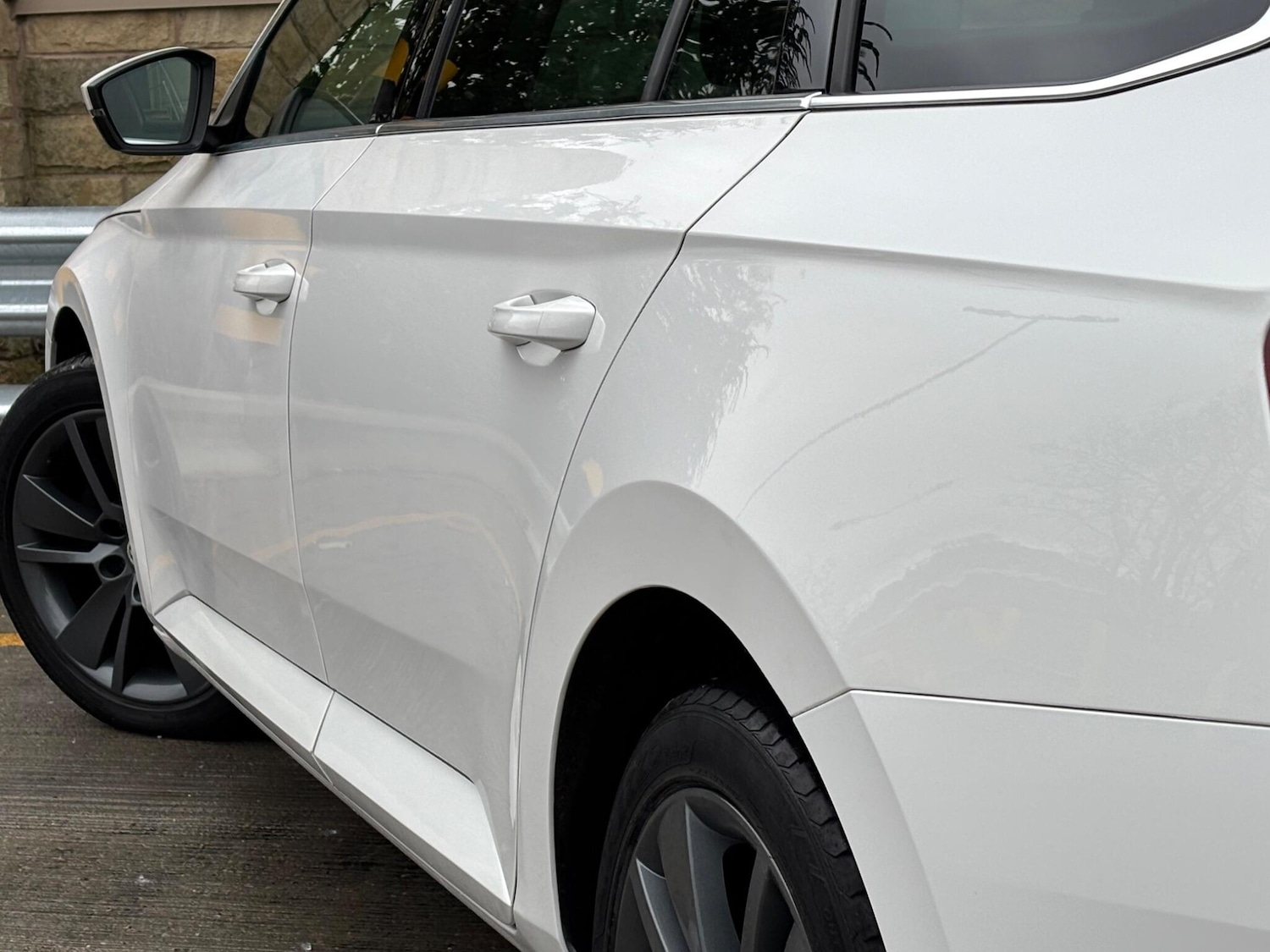 Used Skoda Superb 2016 for sale - 76935926: Photo 9