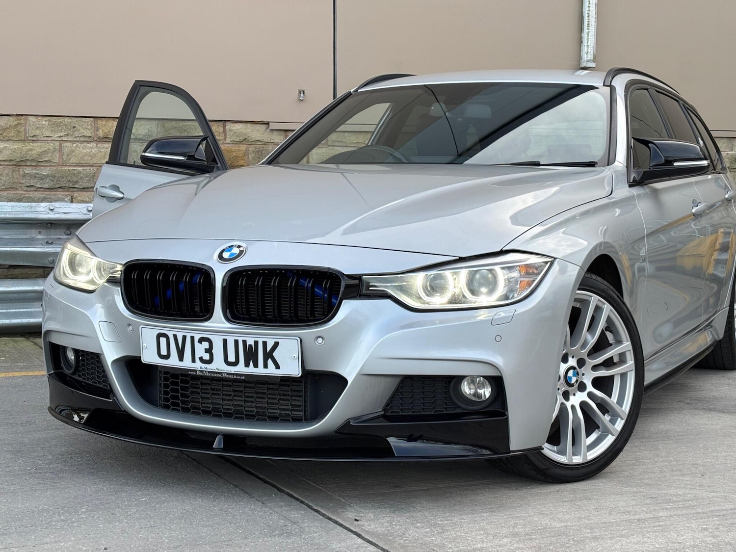 Used BMW 3 Series 2013 for sale - 77645778: Photo 27