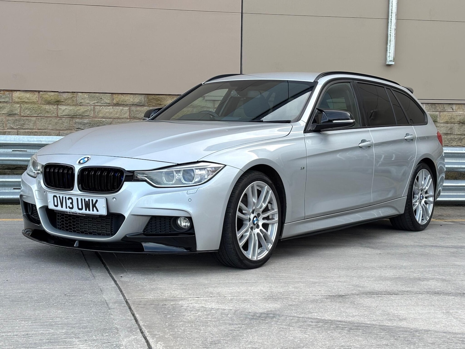 Used BMW 3 Series 2013 for sale - 77645778: Photo 8