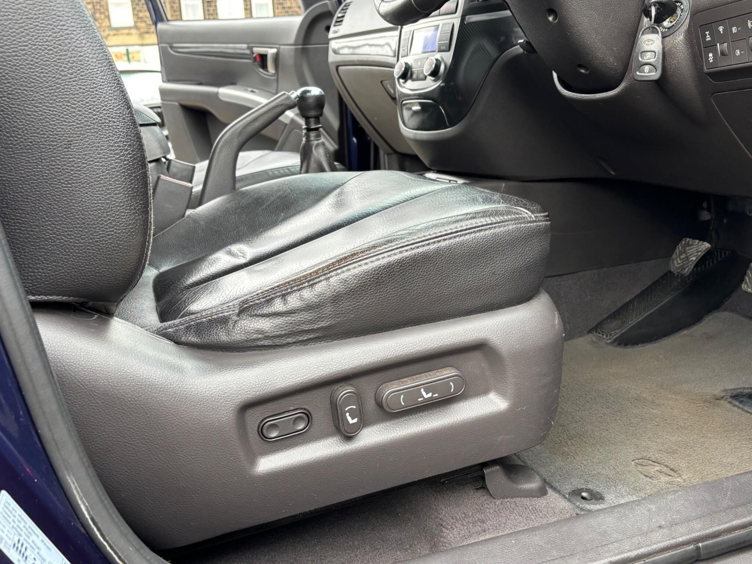 Used Hyundai Santa Fe 2011 for sale - 77892678: Photo 20