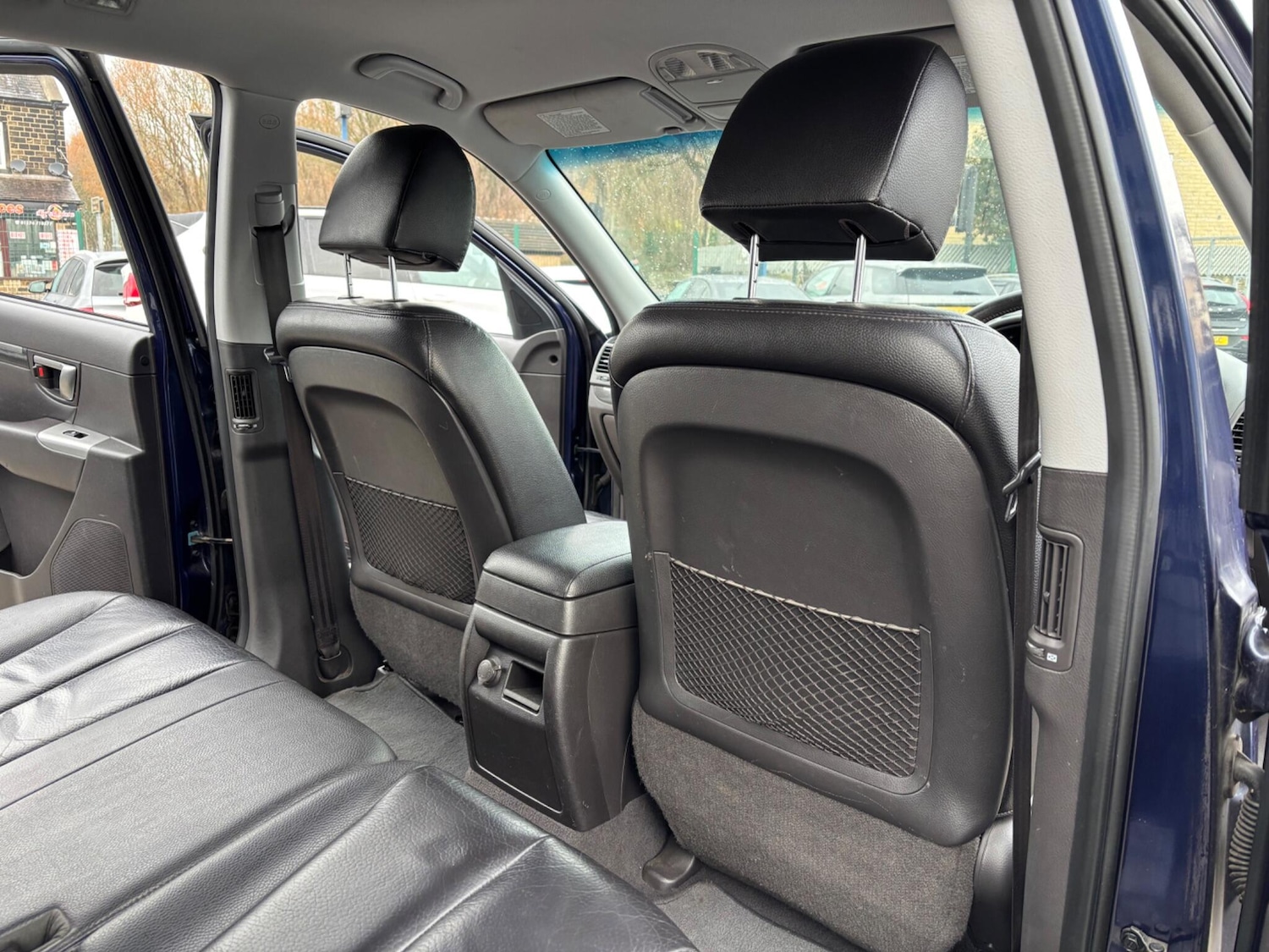 Used Hyundai Santa Fe 2011 for sale - 77892678: Photo 24