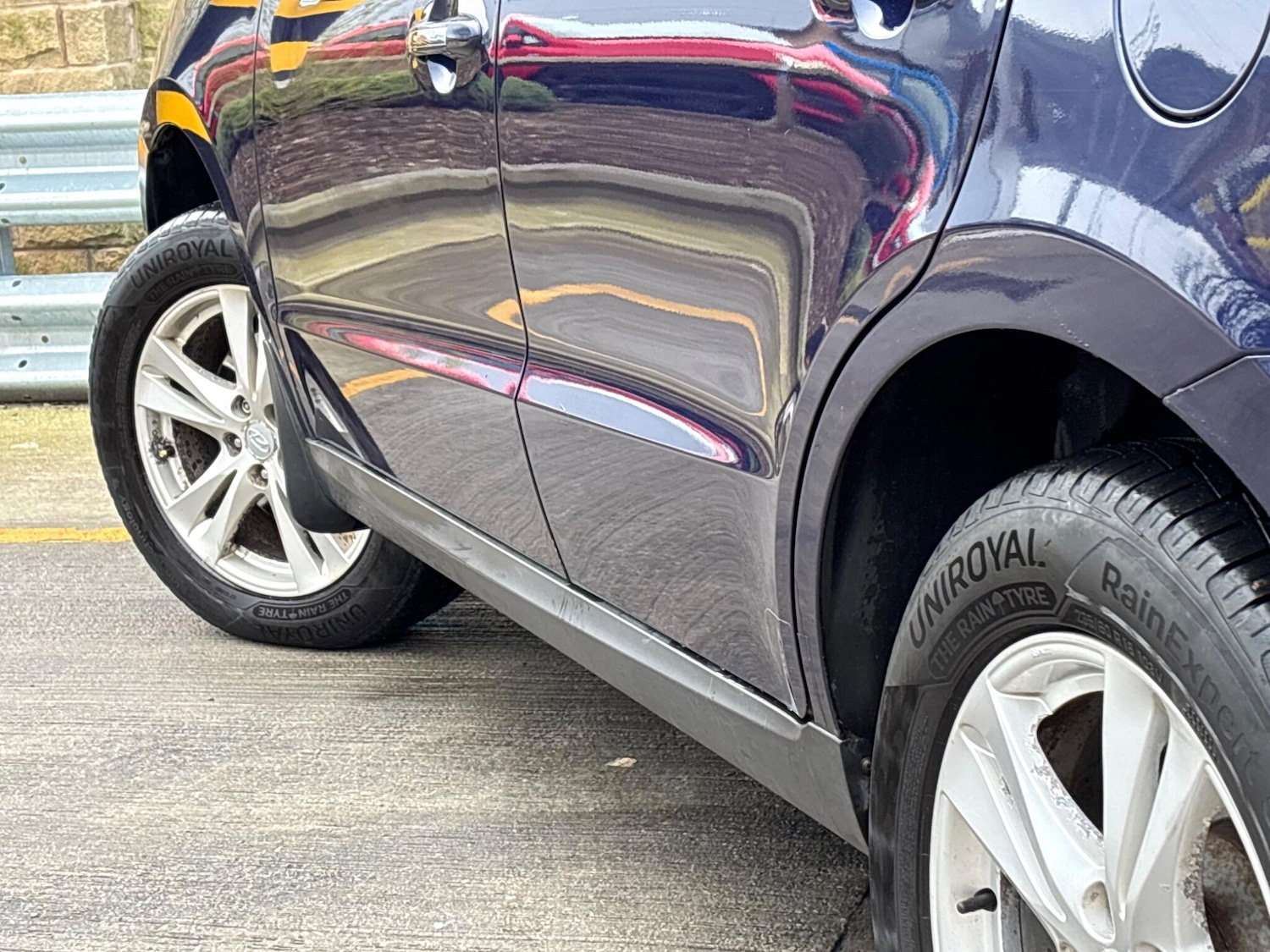 Used Hyundai Santa Fe 2011 for sale - 77892678: Photo 33