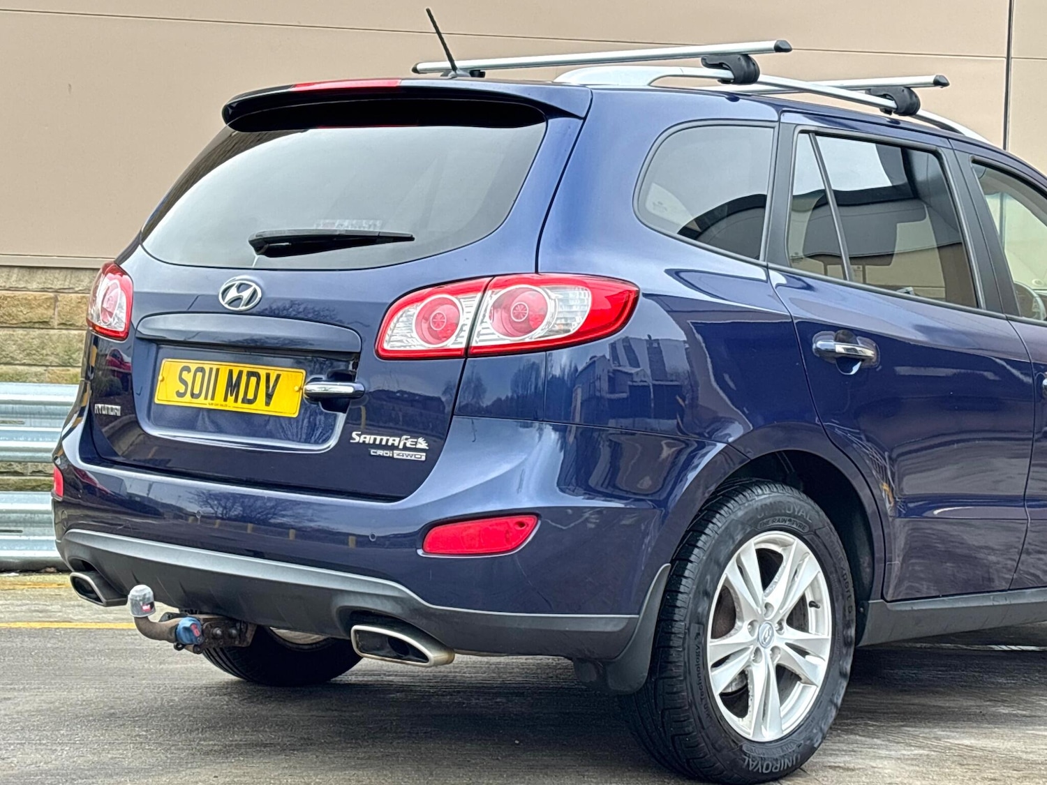 Used Hyundai Santa Fe 2011 for sale - 77892678: Photo 35