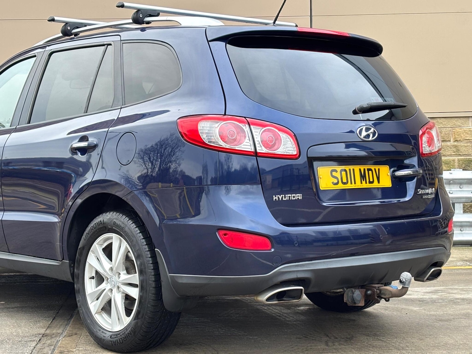 Used Hyundai Santa Fe 2011 for sale - 77892678: Photo 36