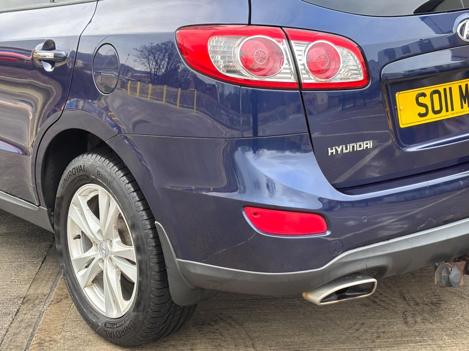 Used Hyundai Santa Fe 2011 for sale - 77892678: Photo 38