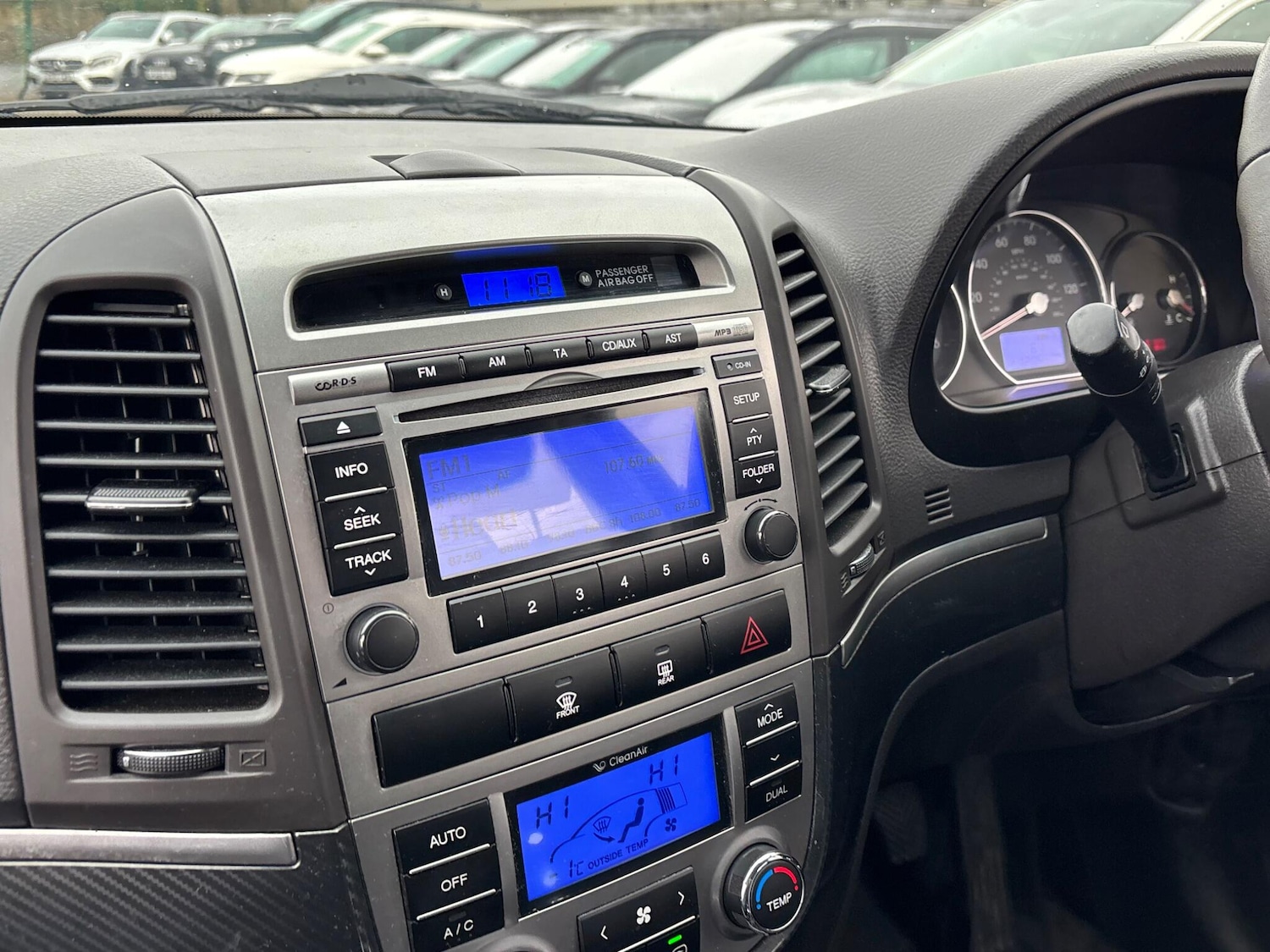 Used Hyundai Santa Fe 2011 for sale - 77892678: Photo 54