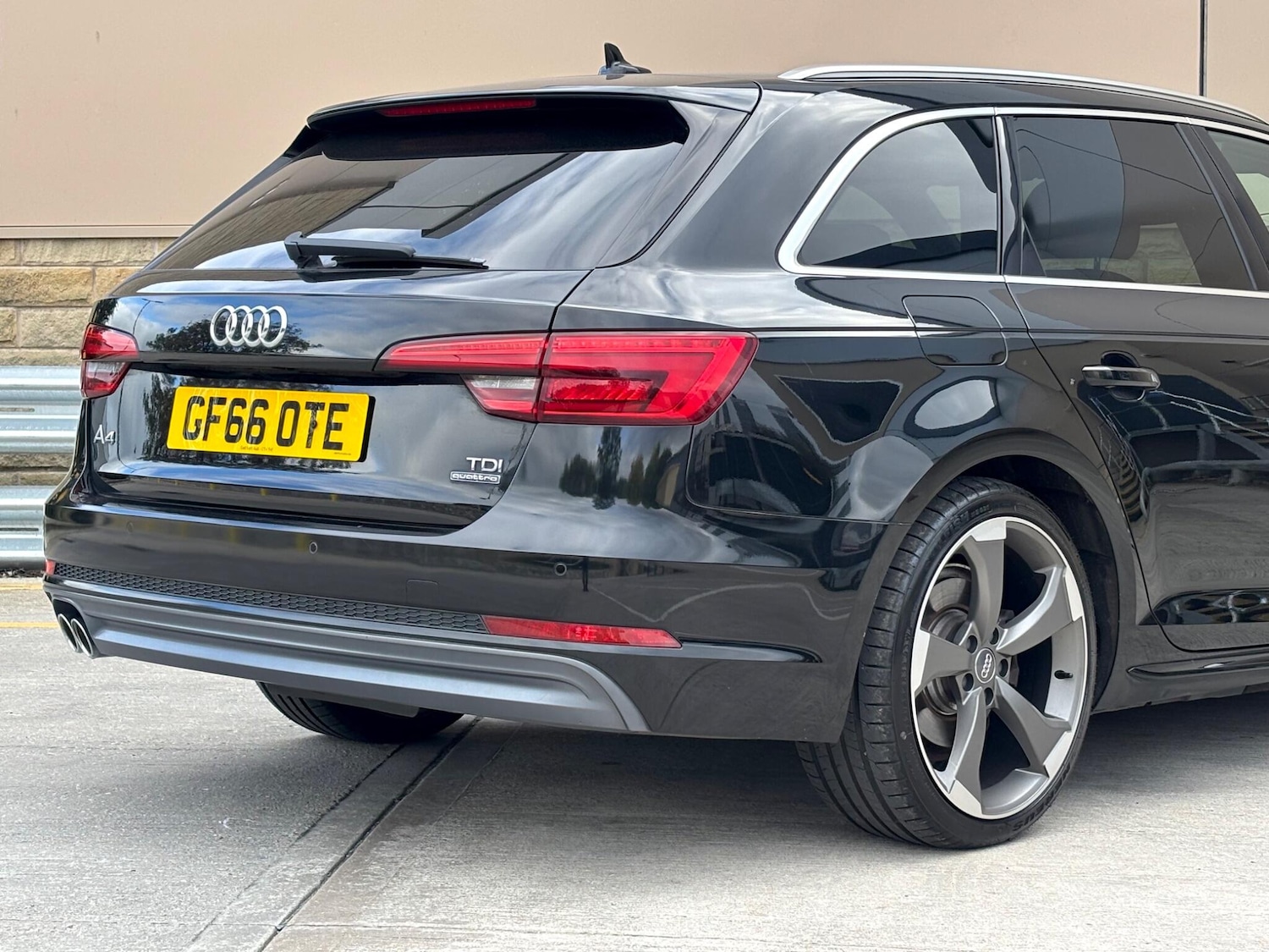 Used Audi A4 Avant 2016 for sale - 76295719: Photo 37