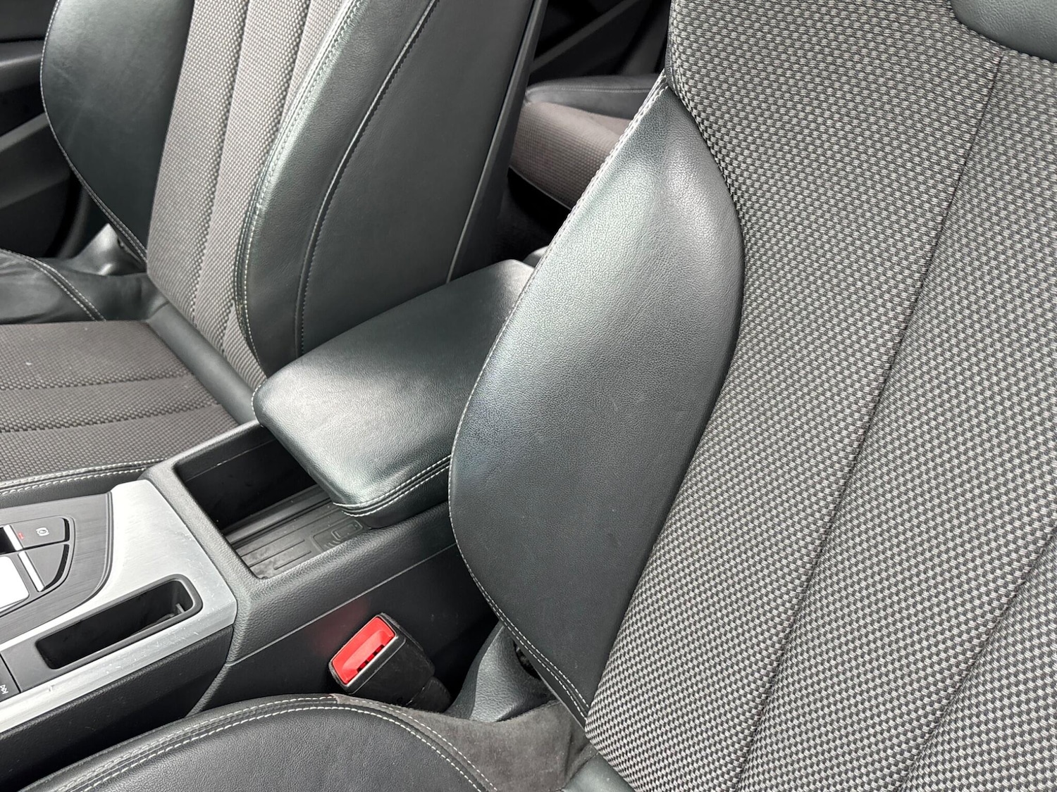 Used Audi A4 Avant 2016 for sale - 76295719: Photo 64