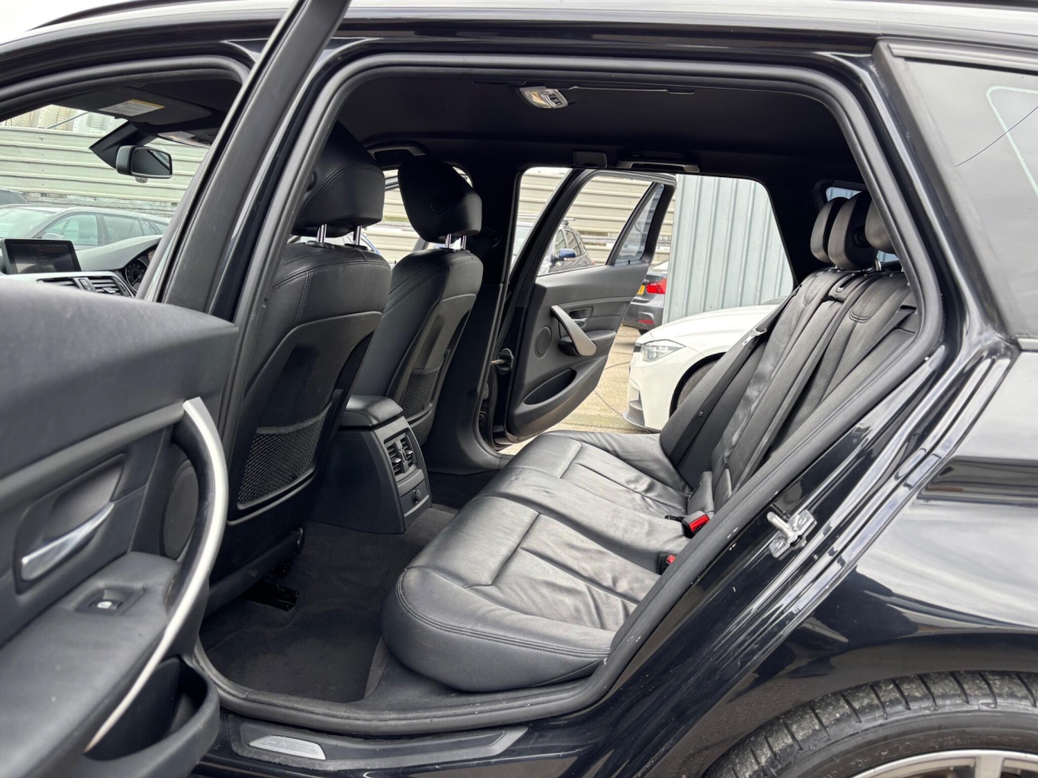 Used BMW 3 Series 2012 for sale - 77799338: Photo 22