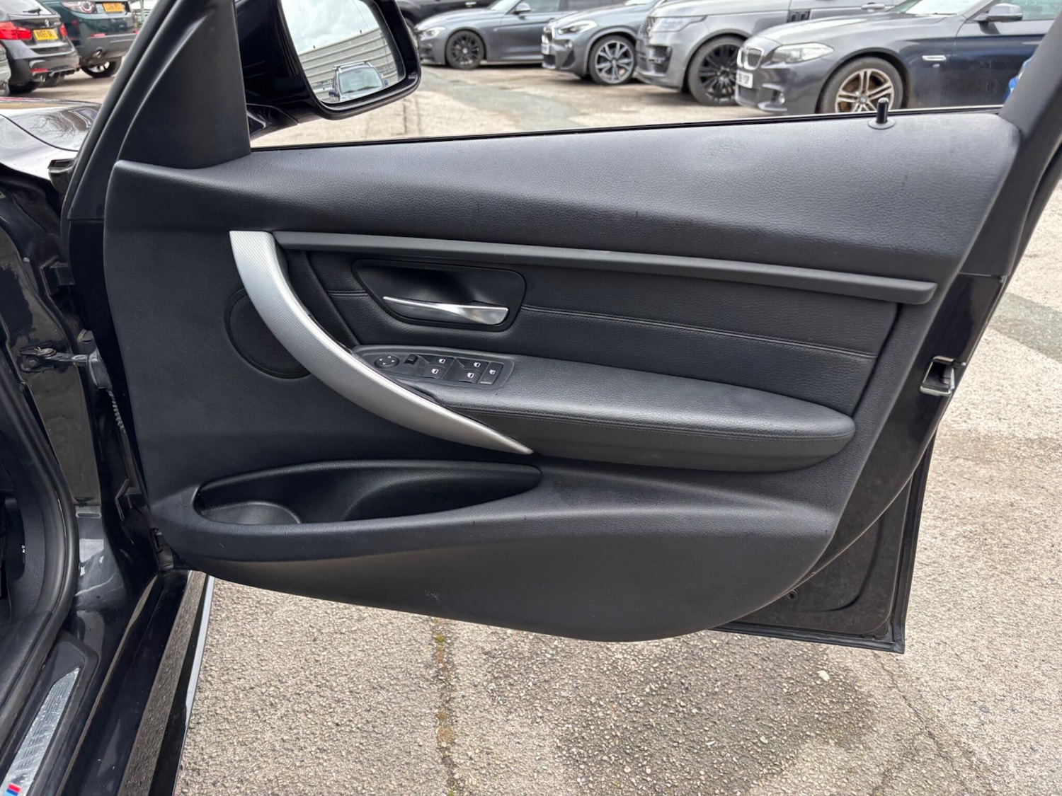 Used BMW 3 Series 2012 for sale - 77799338: Photo 70