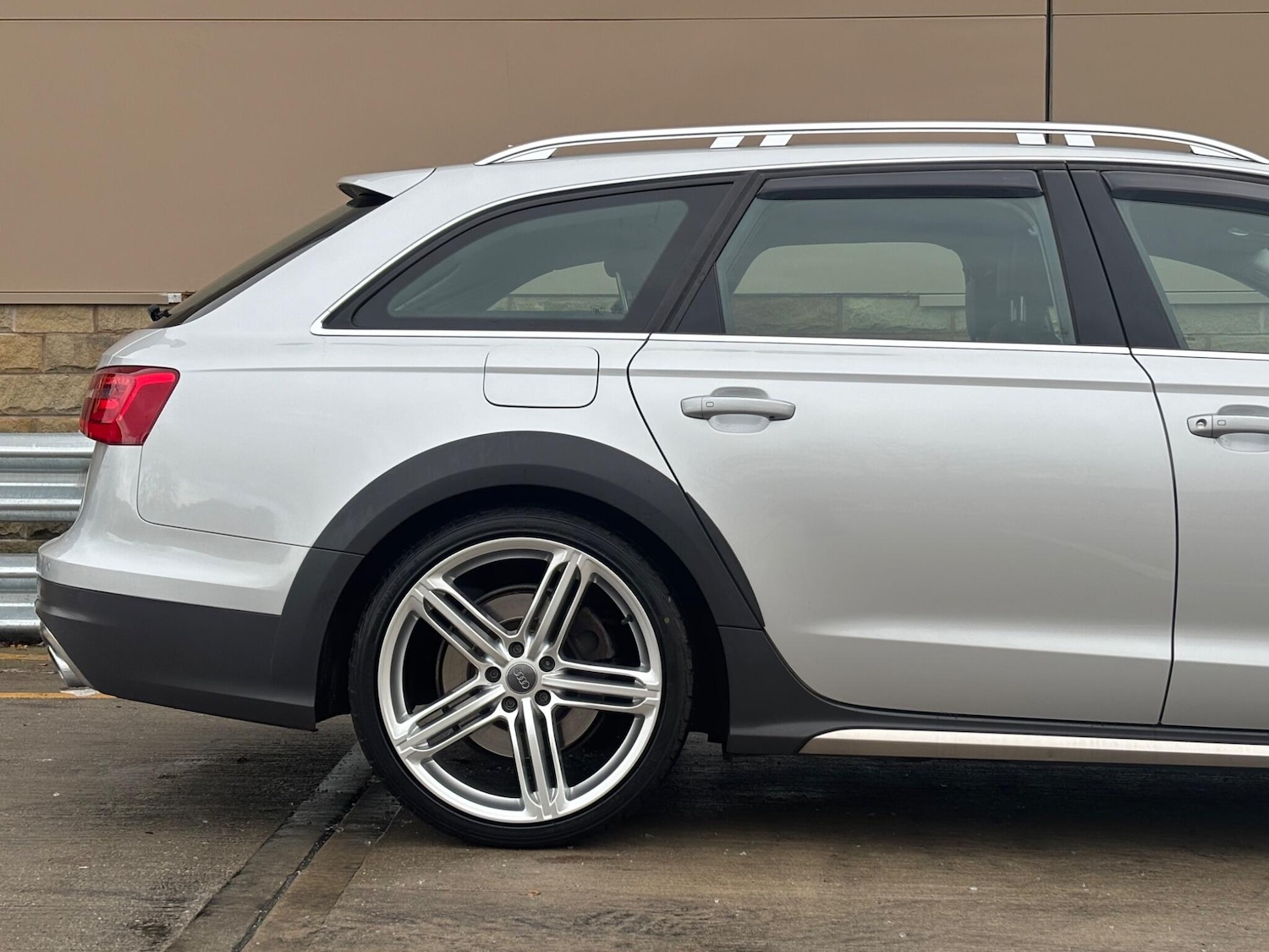 Used Audi A6 Allroad 2013 for sale - 76701465: Photo 35