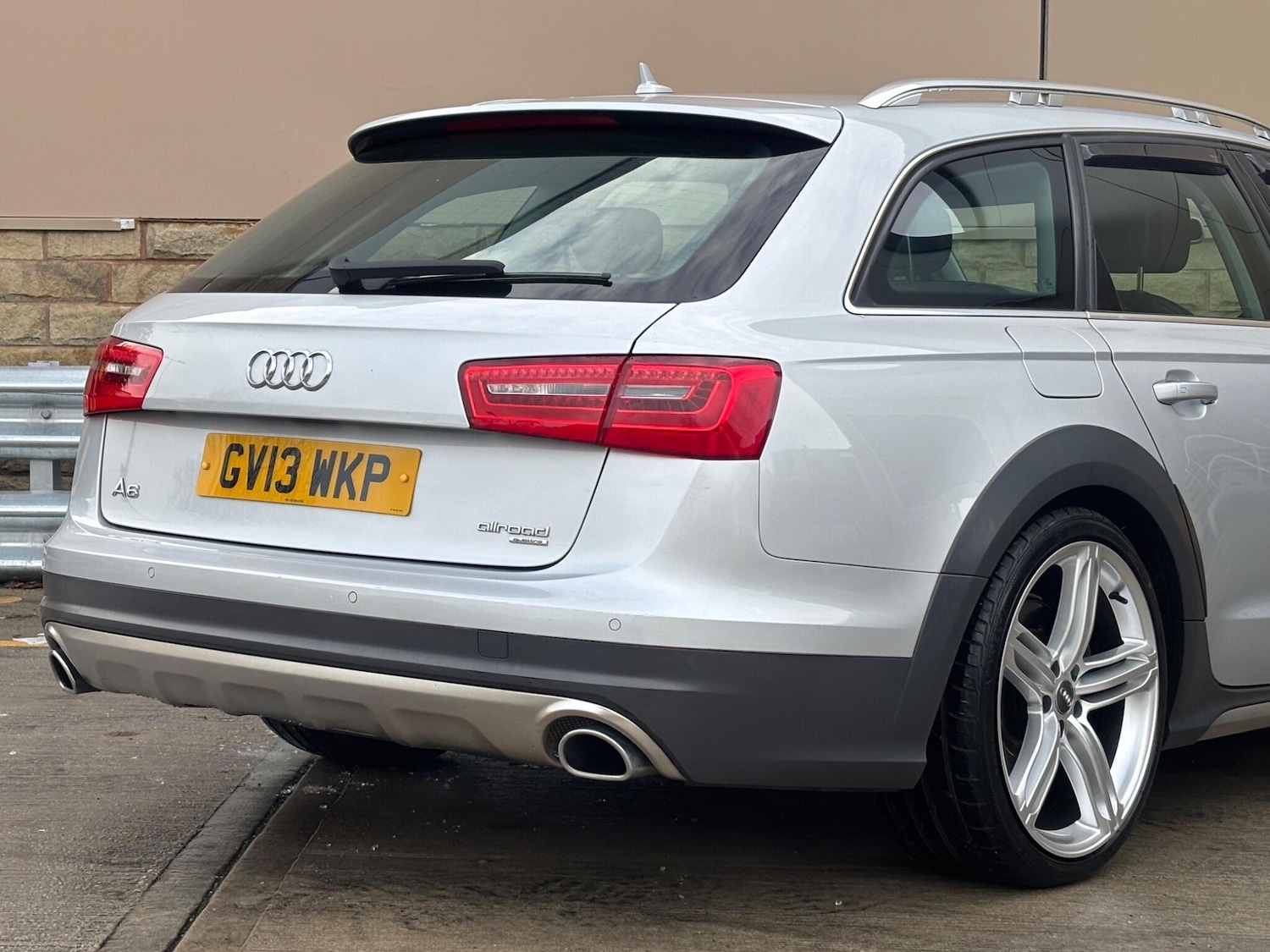 Used Audi A6 Allroad 2013 for sale - 76701465: Photo 37