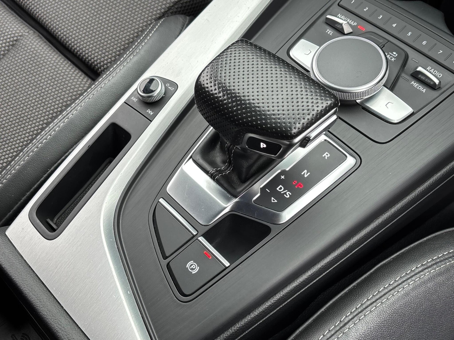 Used Audi A4 Avant for sale - 76996704: Photo 57