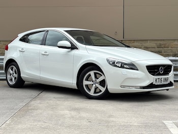 Used Volvo V40 2015 for sale - 75623341: Photo