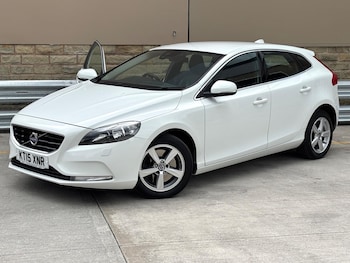 Used Volvo V40 2015 for sale - 75623341: Photo