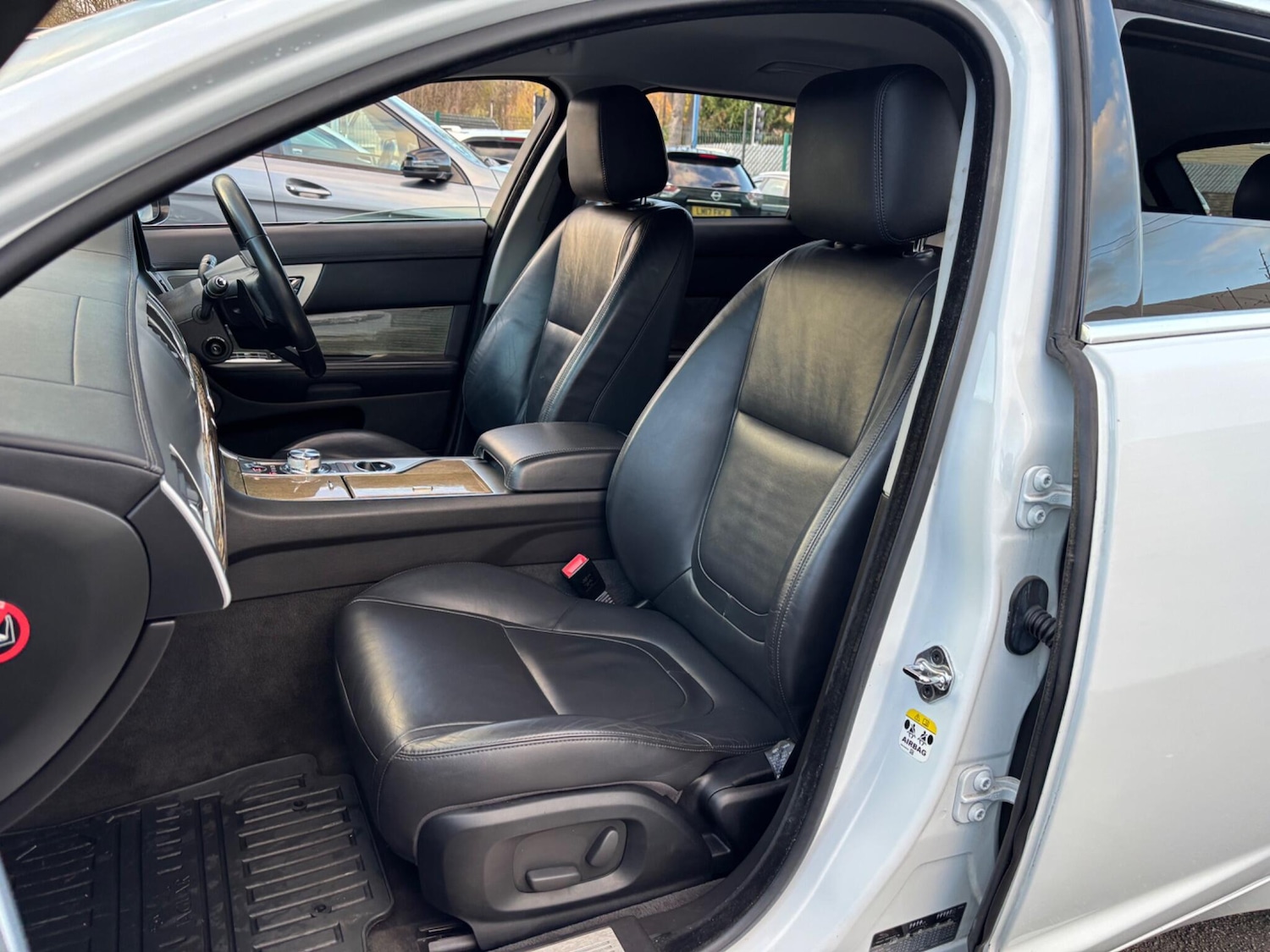 Used Jaguar XF 2013 for sale - 76765218: Photo 20