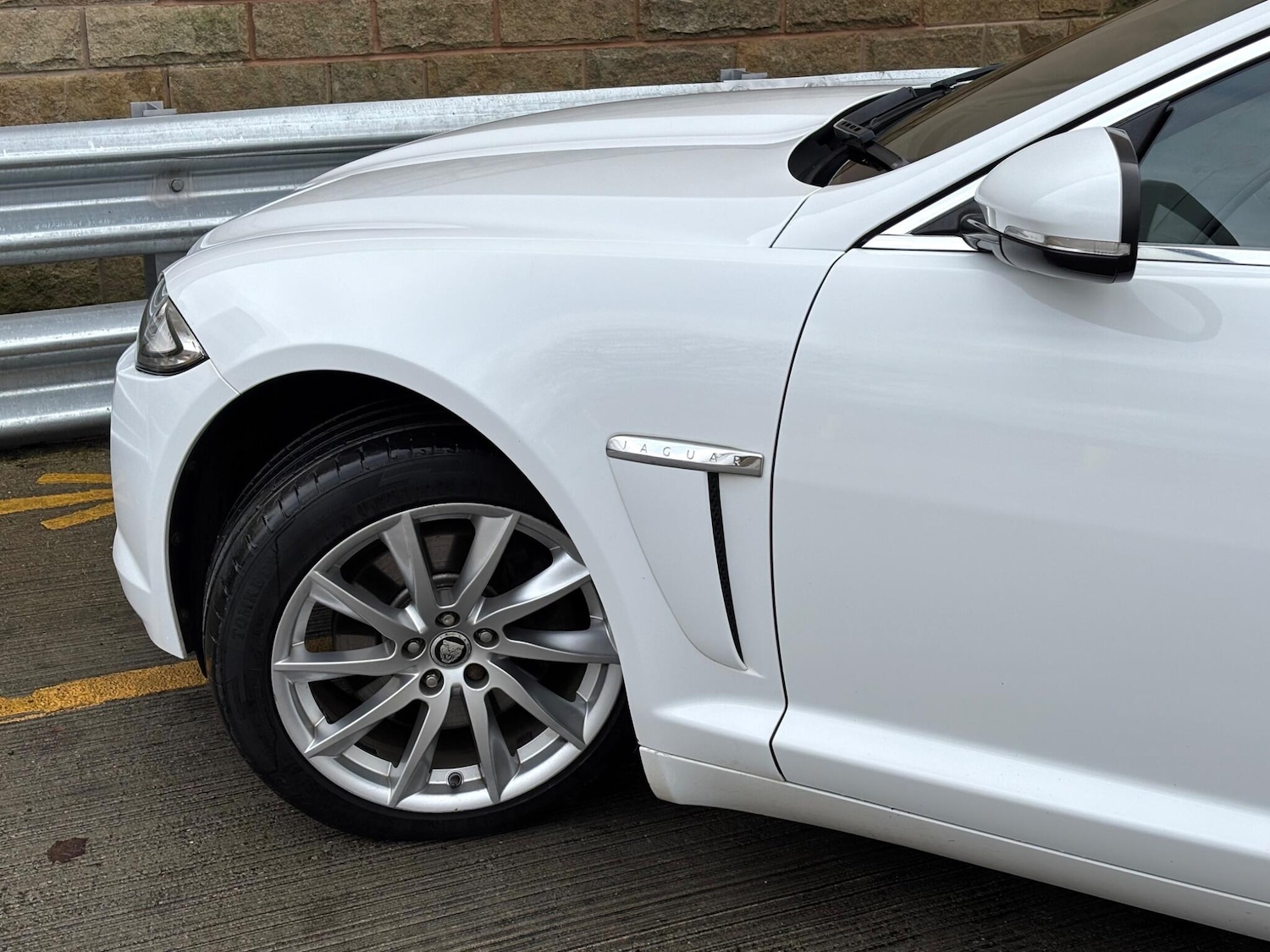 Used Jaguar XF 2013 for sale - 76765218: Photo 44