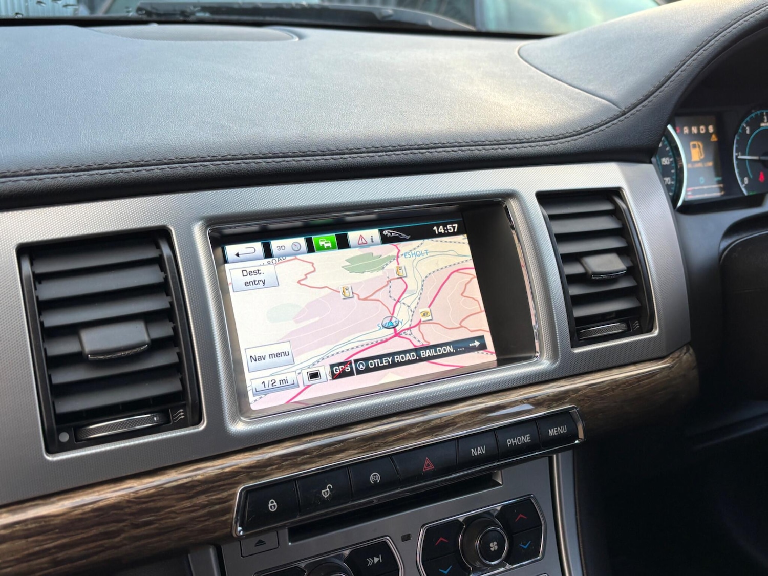 Used Jaguar XF 2013 for sale - 76765218: Photo 55