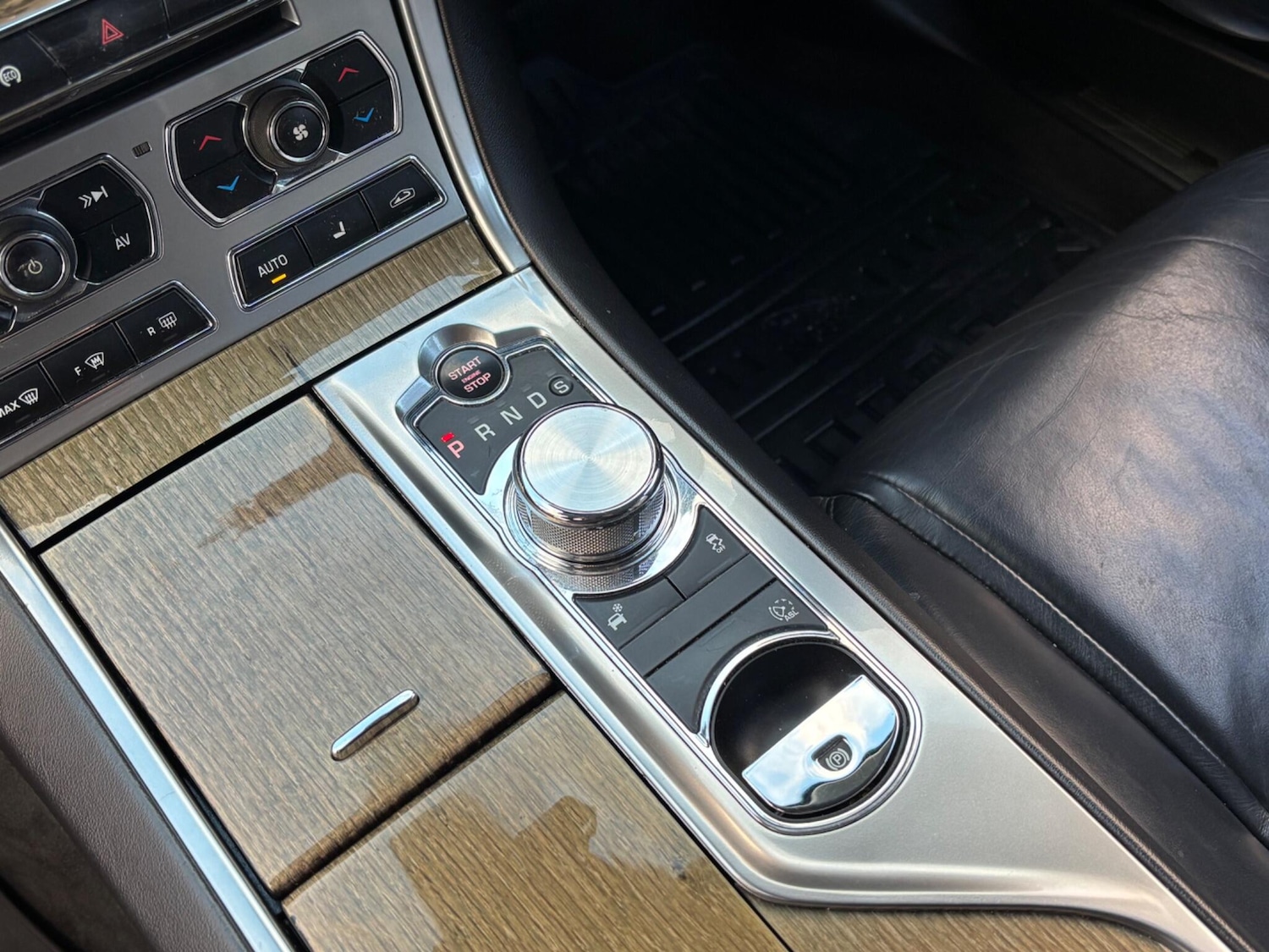 Used Jaguar XF 2013 for sale - 76765218: Photo 59