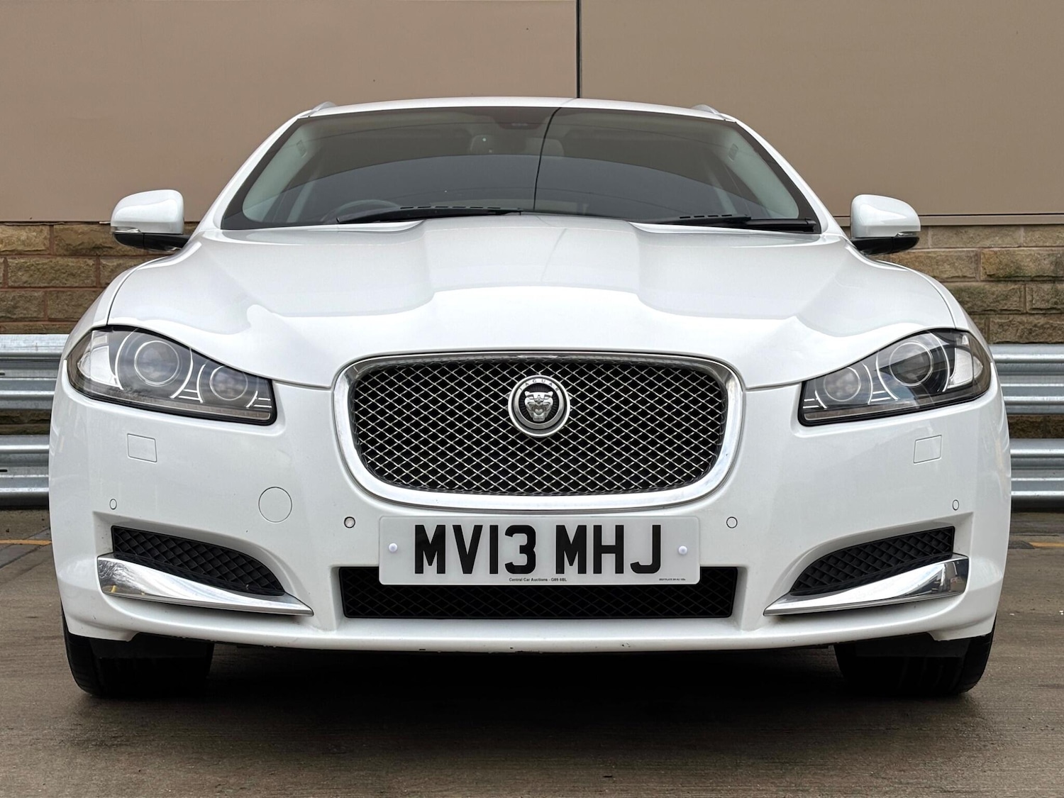 Used Jaguar XF 2013 for sale - 76765218: Photo 7