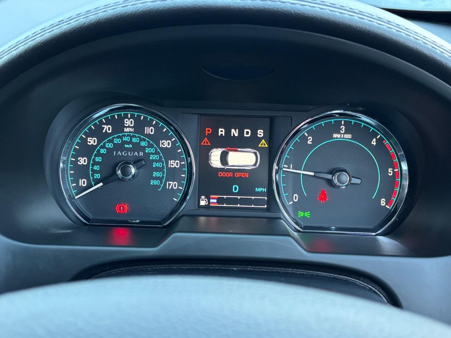 Used Jaguar XF 2013 for sale - 76765218: Photo 85