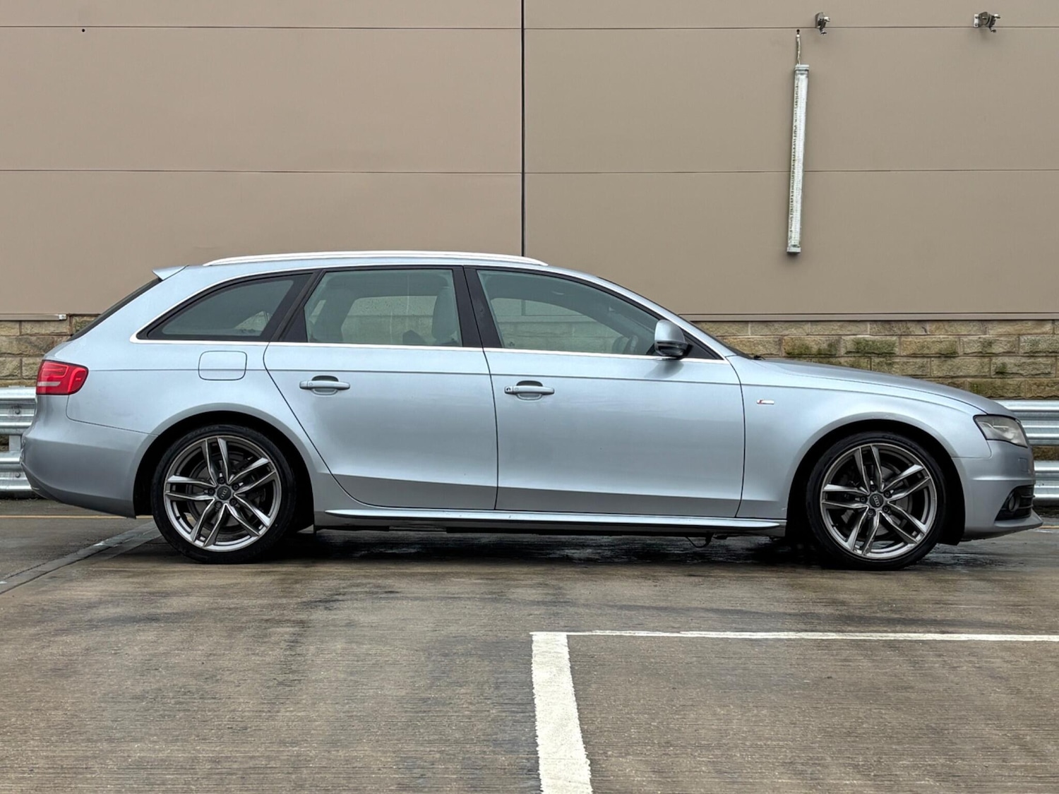 Used Audi A4 2008 for sale - 77625310: Photo 5