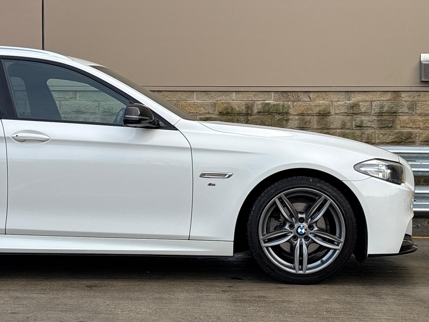 Used BMW 5 Series 2016 for sale - 76936326: Photo 41