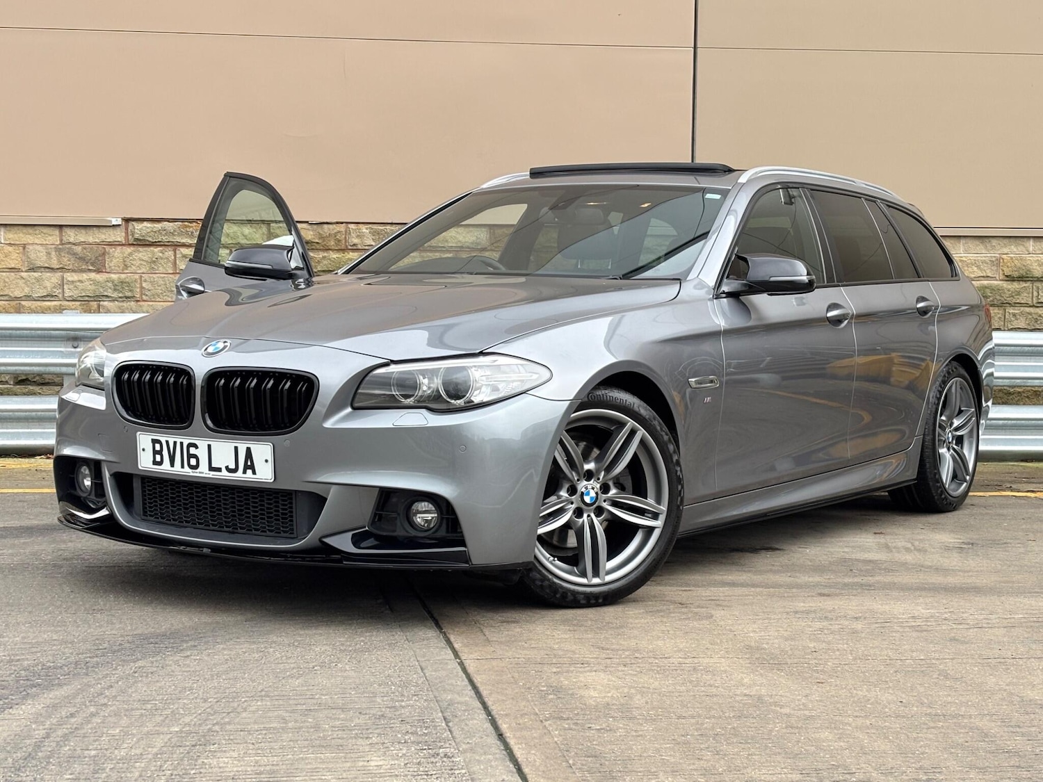 Used BMW 5 Series 2016 for sale - 77016516: Photo 26