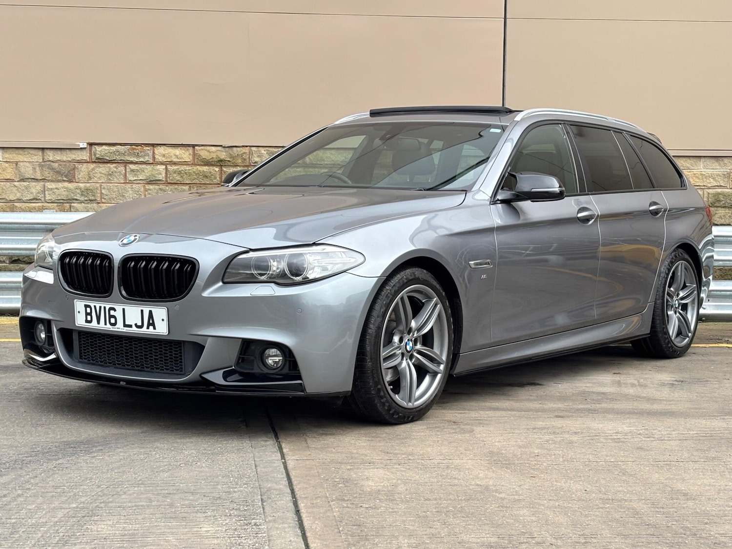 Used BMW 5 Series 2016 for sale - 77016516: Photo 8