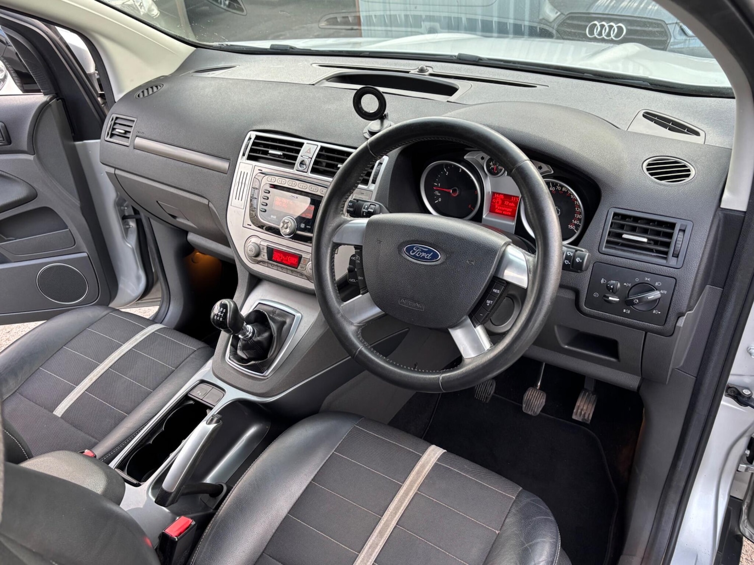 Used Ford Kuga 2010 for sale - 76936433: Photo 15