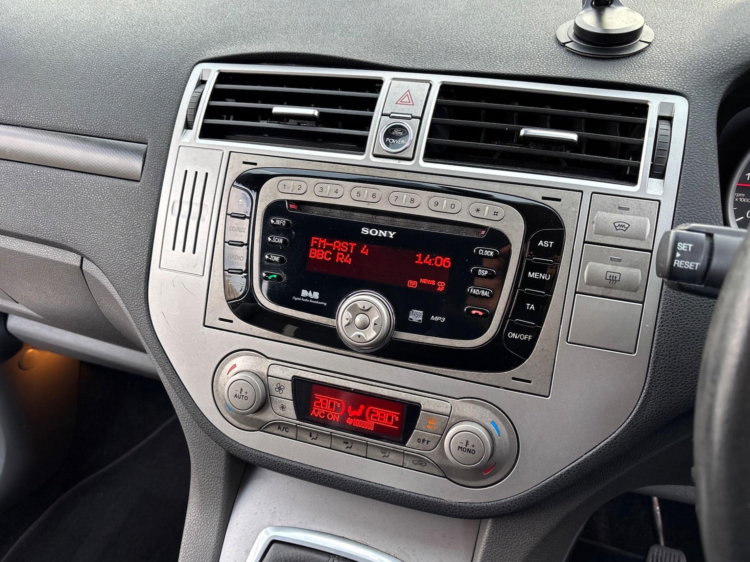 Used Ford Kuga 2010 for sale - 76936433: Photo 18