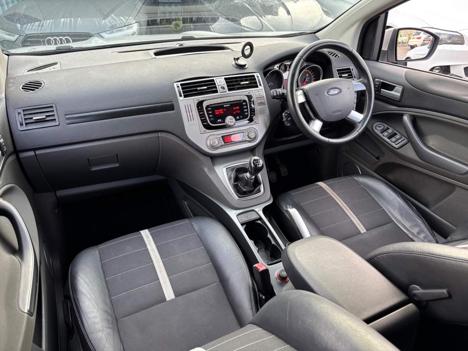 Used Ford Kuga 2010 for sale - 76936433: Photo 43