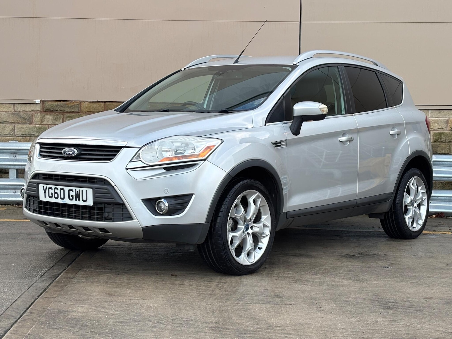 Used Ford Kuga 2010 for sale - 76936433: Photo 5