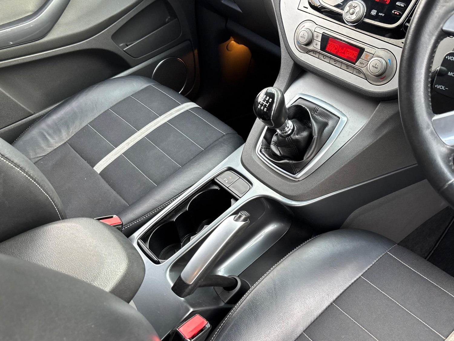 Used Ford Kuga 2010 for sale - 76936433: Photo 50