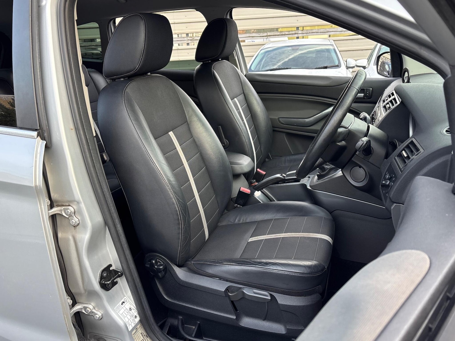 Used Ford Kuga 2010 for sale - 76936433: Photo 53