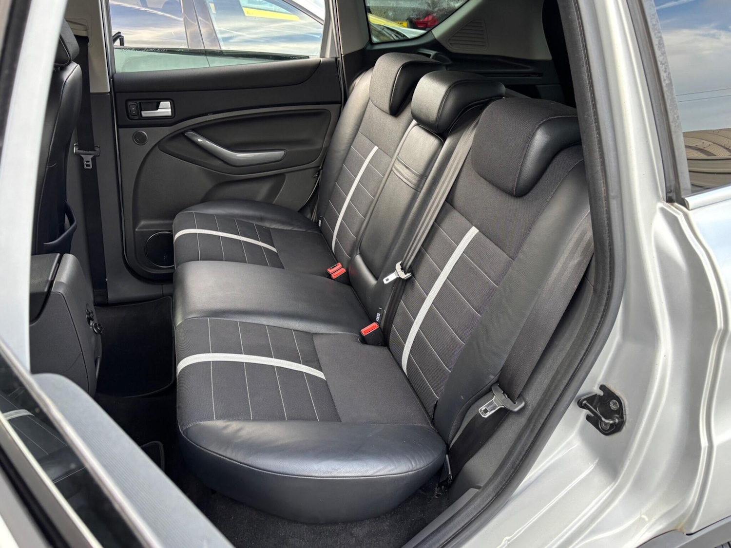 Used Ford Kuga 2010 for sale - 76936433: Photo 59